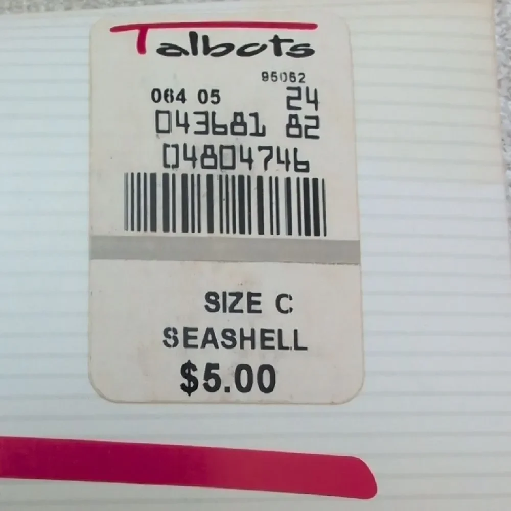 Talbots Silky Sheer Control Top Sandalfoot Pantyhose in Seashell Size C Vintage